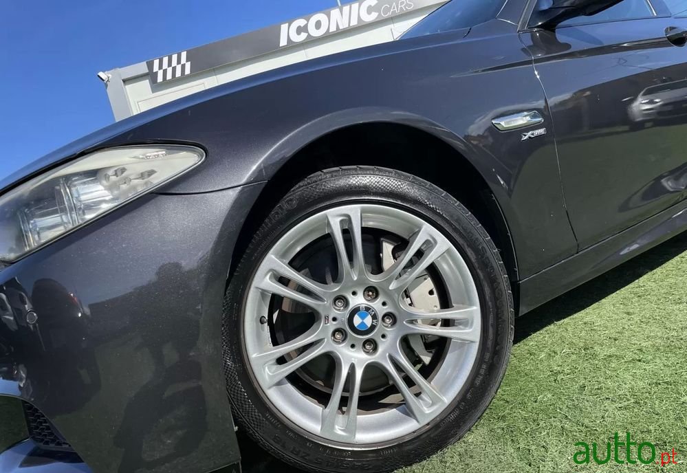 2012' BMW Série 5 D Xdrive photo #6