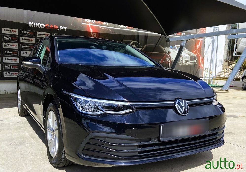 2020' Volkswagen Golf 2.0 Tdi Style photo #1