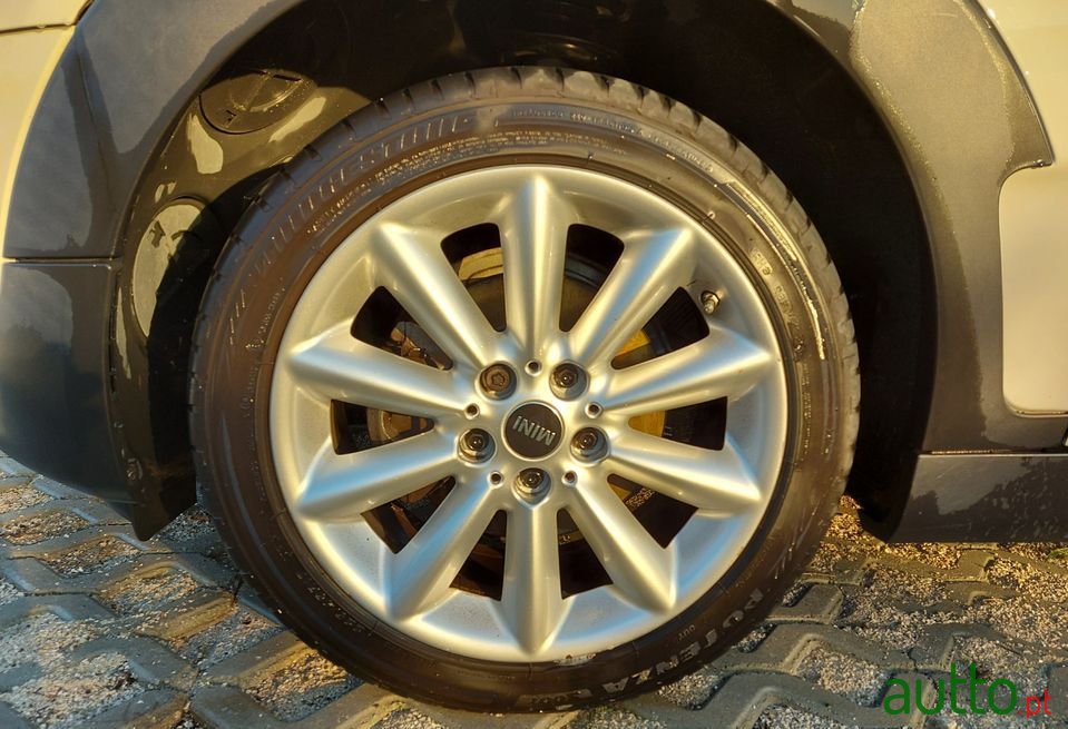 2017' MINI Clubman photo #5