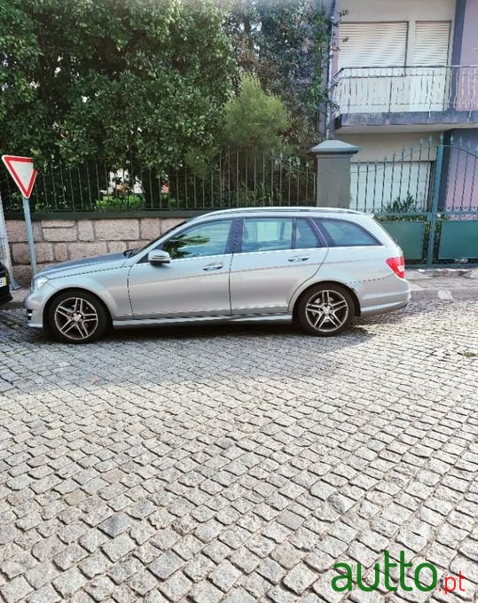 2013' Mercedes-Benz C-220 photo #1