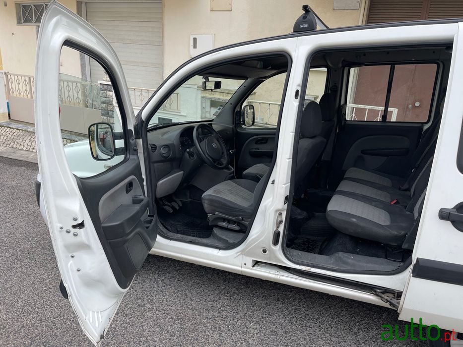 2006' Fiat Doblo photo #7