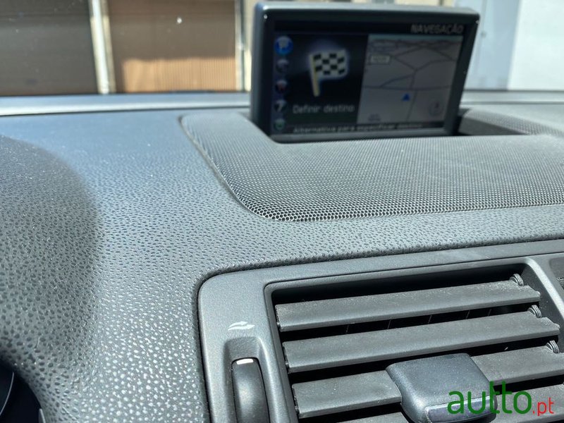 2012' Volvo V50 photo #5