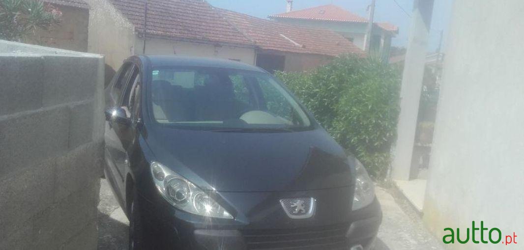 2005' Peugeot 307 photo #3