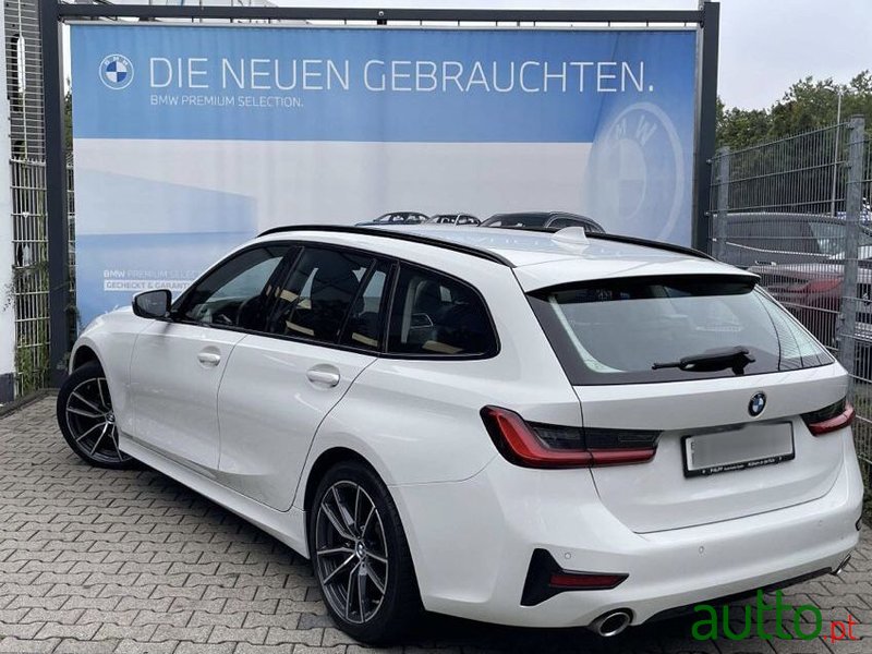 2019' BMW 320 D Touring photo #3