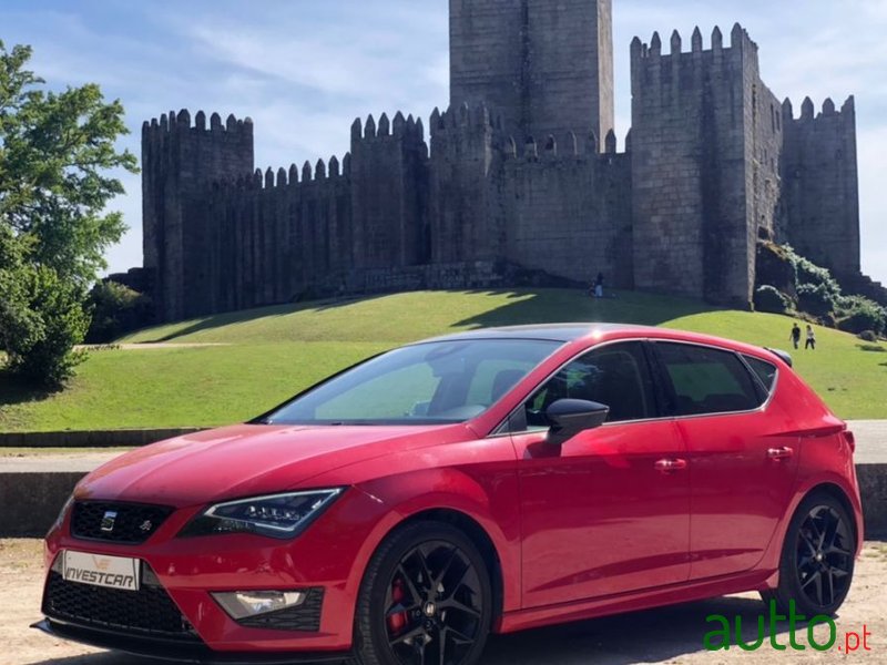 2014' SEAT Leon photo #2