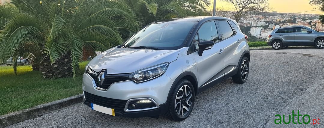 2015' Renault Captur photo #1