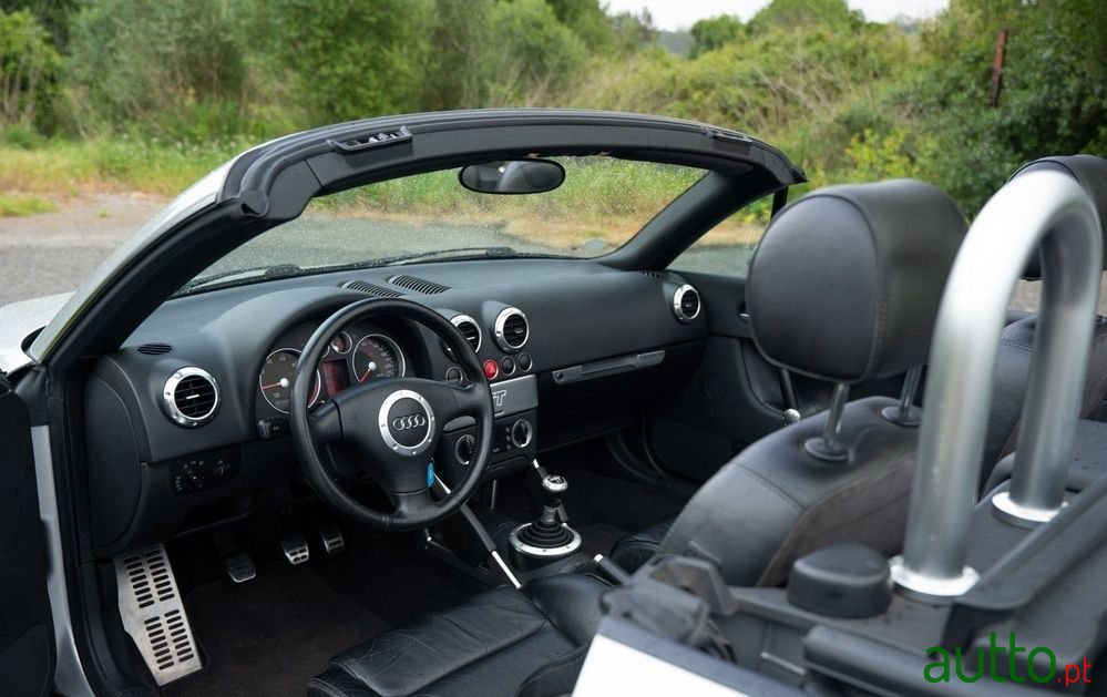 2002' Audi TT Roadster photo #6