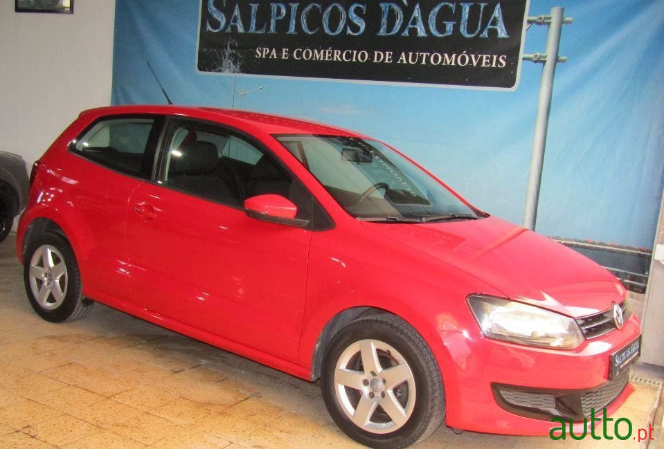 2014' Volkswagen Polo photo #3