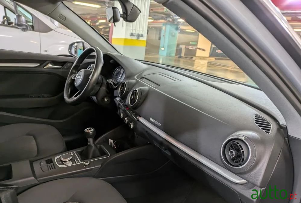 2017' Audi A3 Sportback photo #6