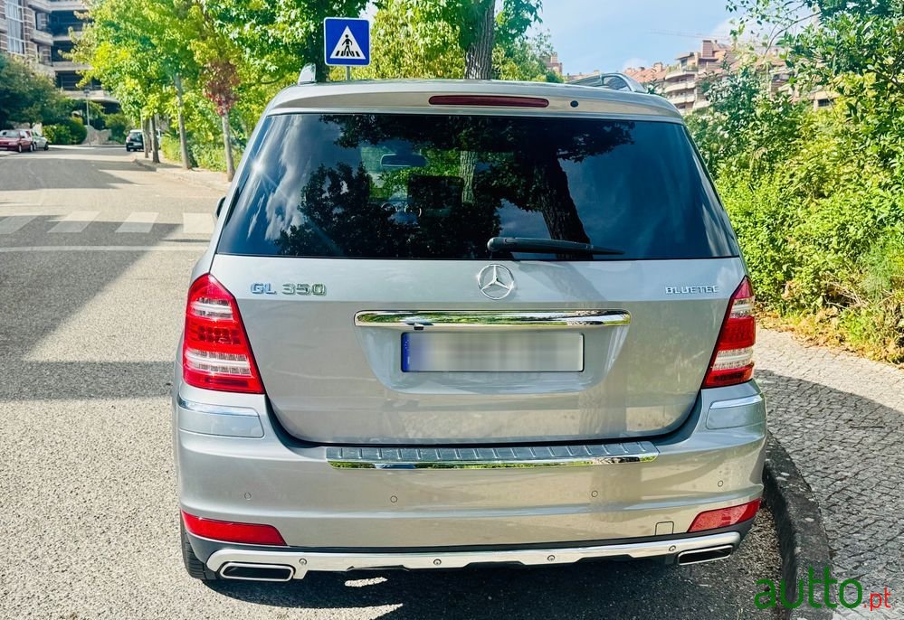 2011' Mercedes-Benz Classe Gl photo #2