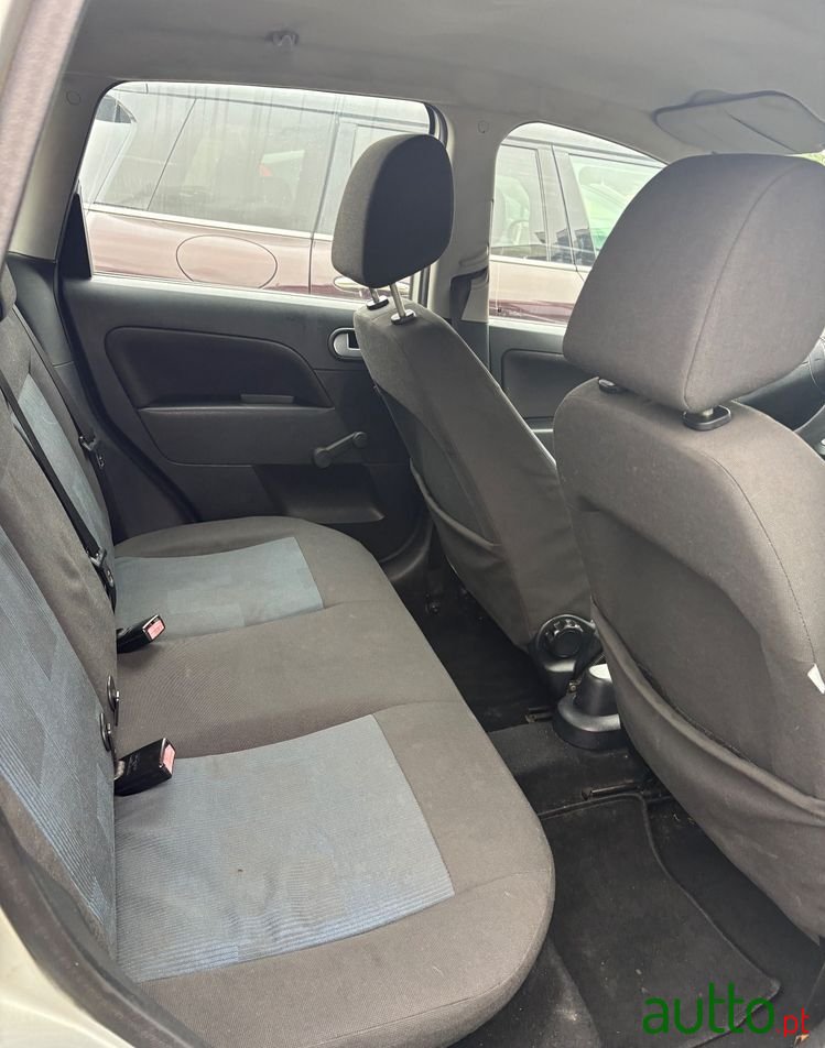 2006' Ford Fiesta 1.25 Trend photo #6