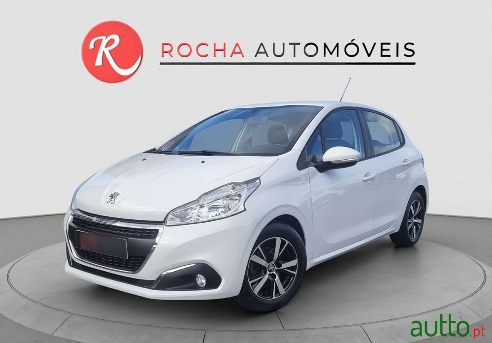 2016' Peugeot 208 1.6 Bluehdi Style photo #1