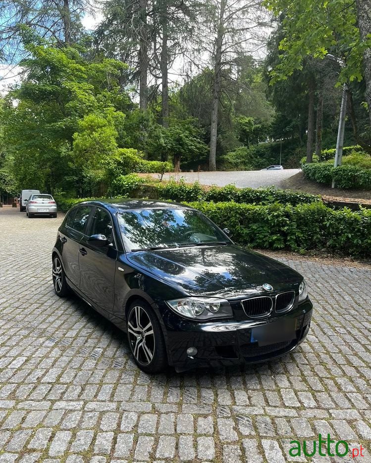 2007' BMW 118 D photo #3