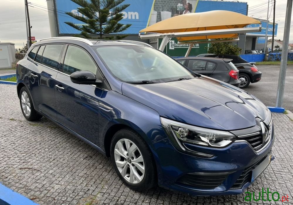 2019' Renault Megane Sport Tourer photo #5