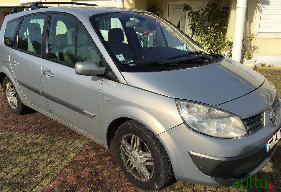 2004' Renault Grand Scenic photo #4