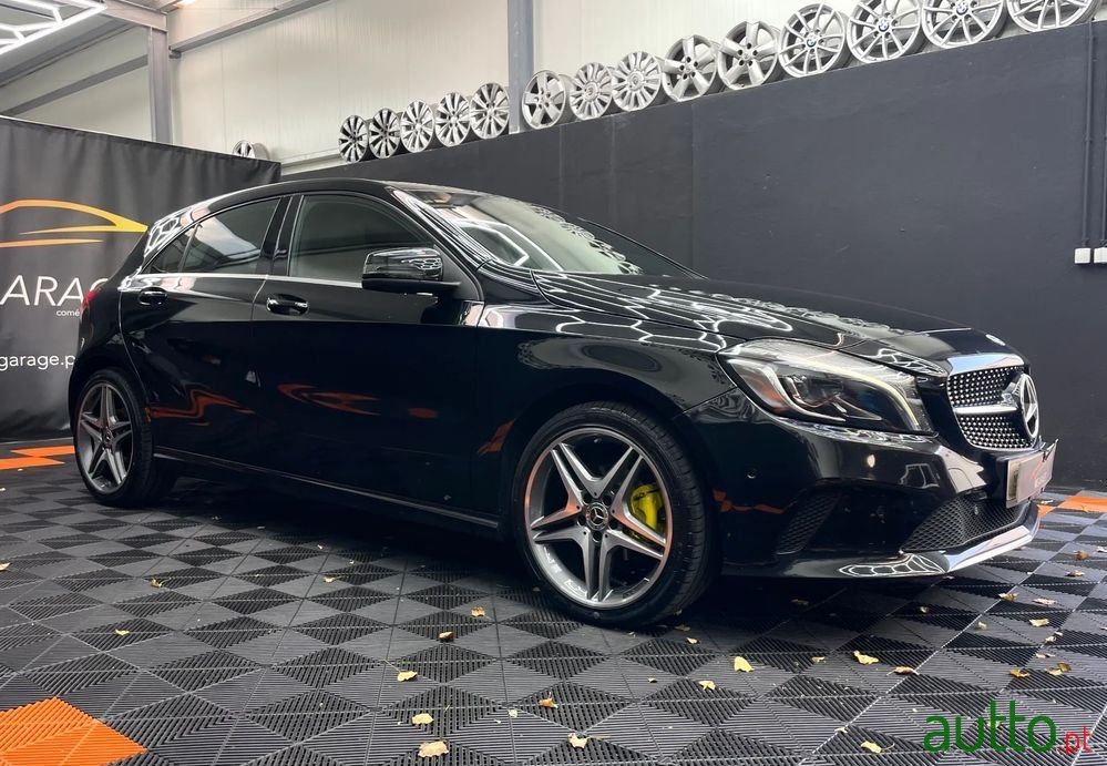 2018' Mercedes-Benz Classe A D Urban photo #2