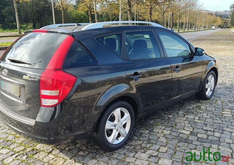 2010' Kia Ceed Sw photo #6