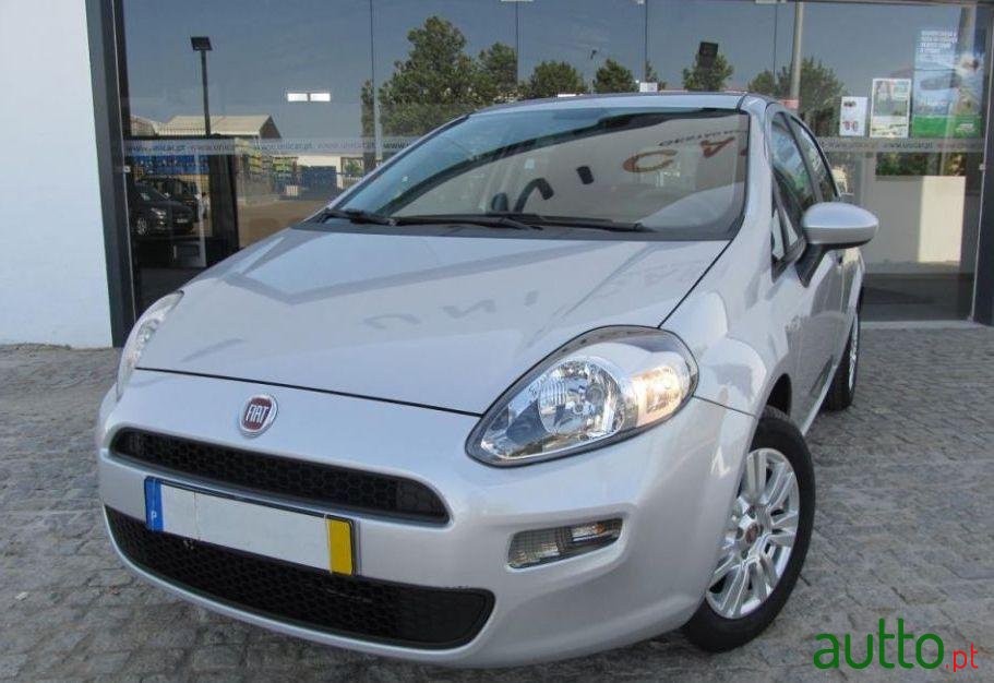 2015' Fiat Grande Punto photo #2