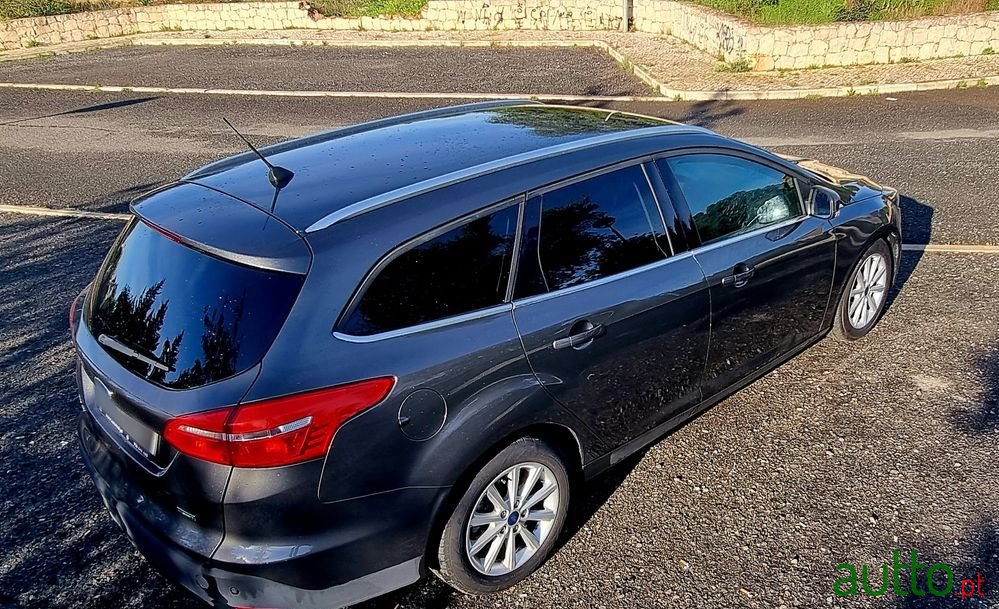 2017' Ford Focus Sw photo #3