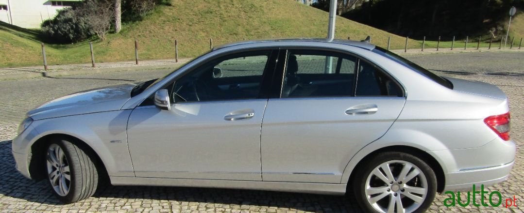 2011' Mercedes-Benz C-220 photo #1