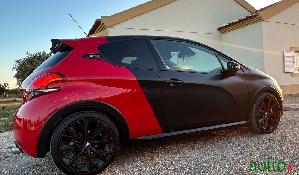 2016' Peugeot 208 photo #1