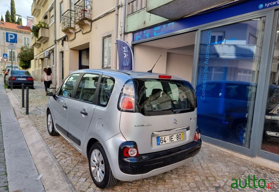 2009' Citroen C3 Picasso photo #4