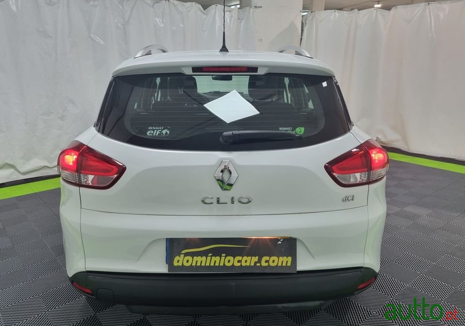 2014' Renault Clio Sport Tourer photo #6