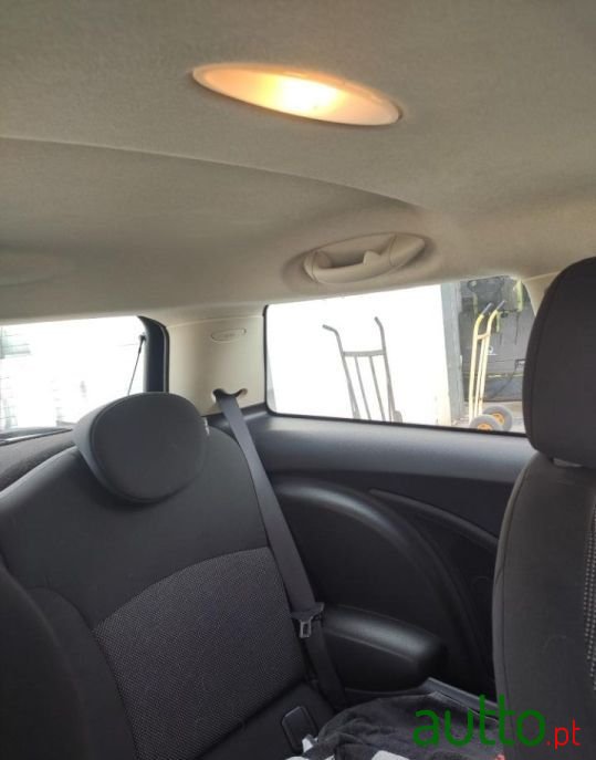 2012' MINI One photo #3