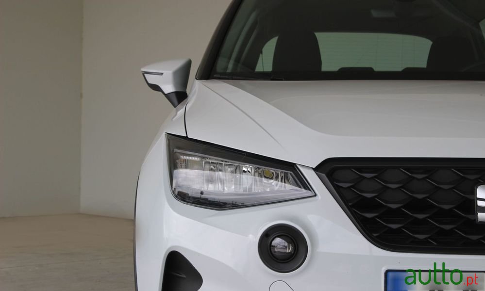 2023' SEAT Arona photo #4