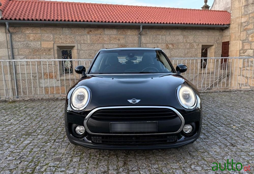2016' MINI Clubman One D photo #2