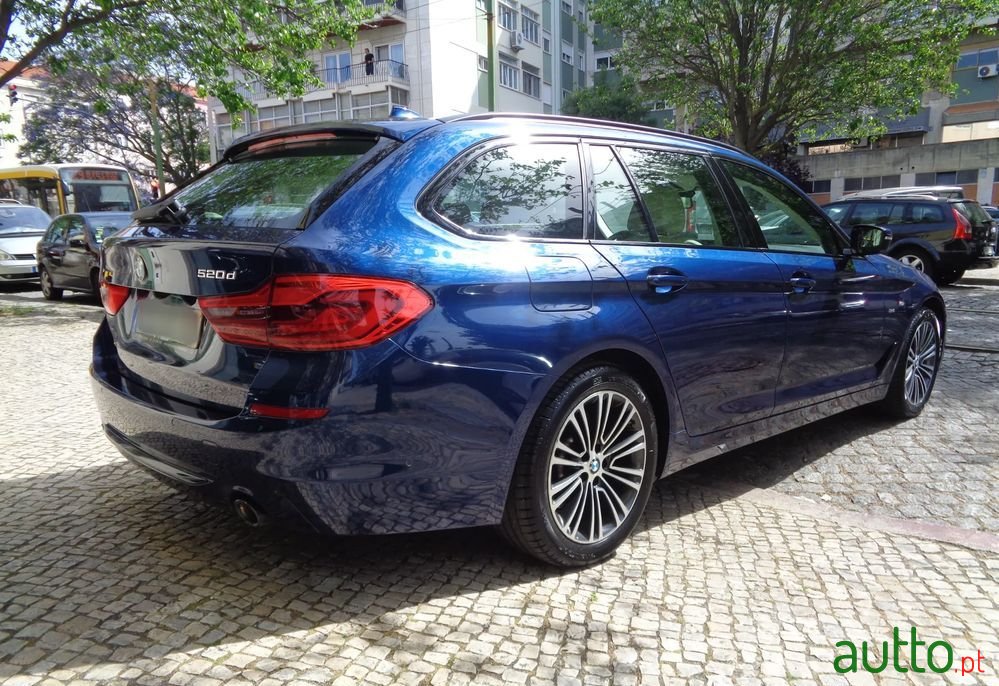 2018' BMW 520 D Line Sport Auto photo #5