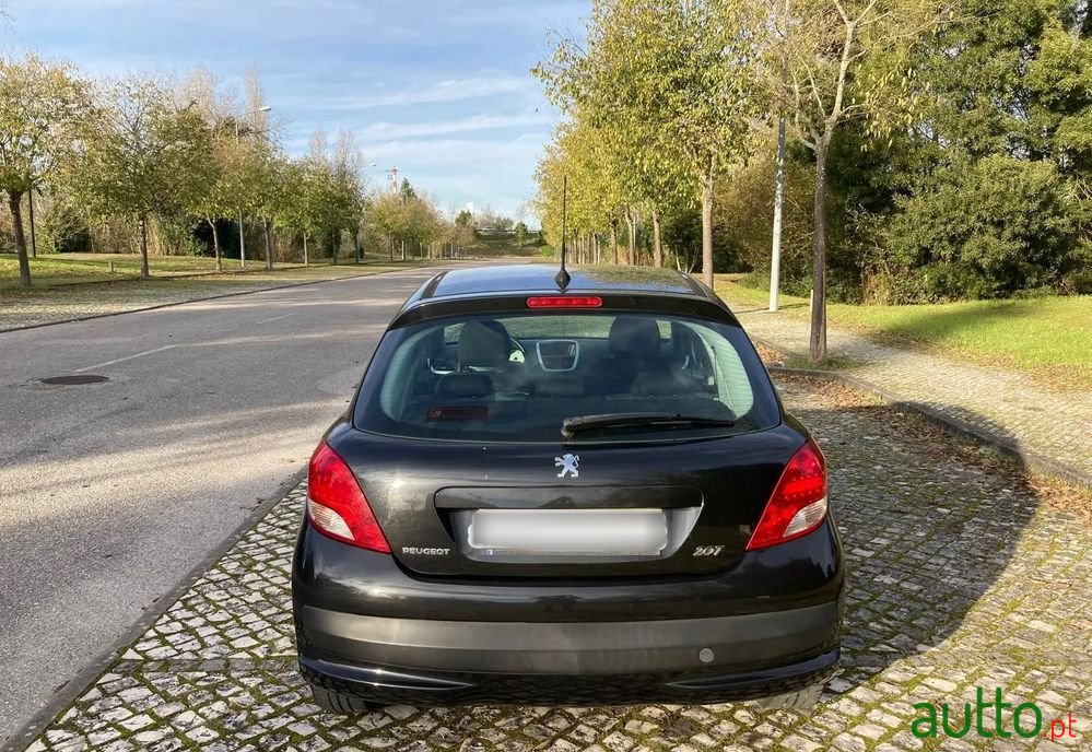 2009' Peugeot 207 photo #5