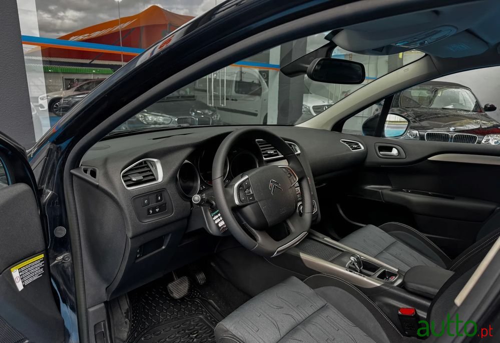 2014' Citroen C4 photo #5