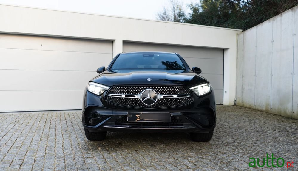 2023' Mercedes-Benz Classe Glc photo #2