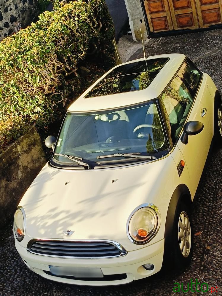 2009' MINI One 1.4 photo #1