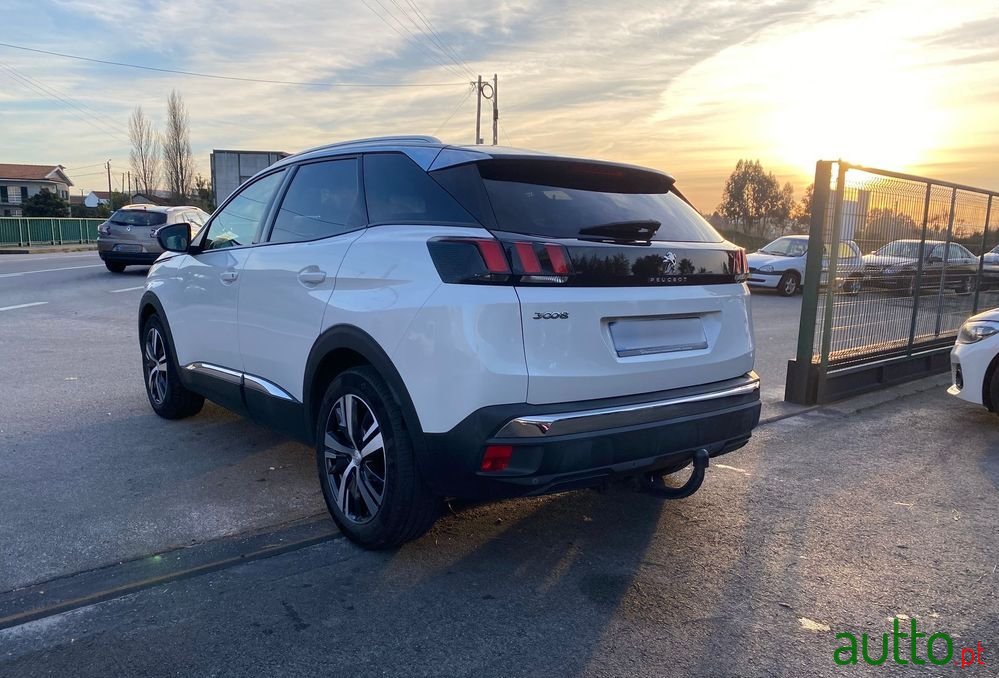 2017' Peugeot 3008 photo #6