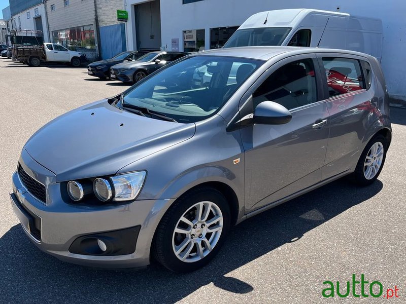 2011' Chevrolet Aveo 1.2 Ls photo #1