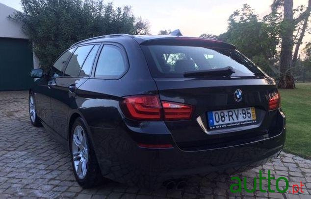 2013' BMW 520 D Pack M Auto photo #2