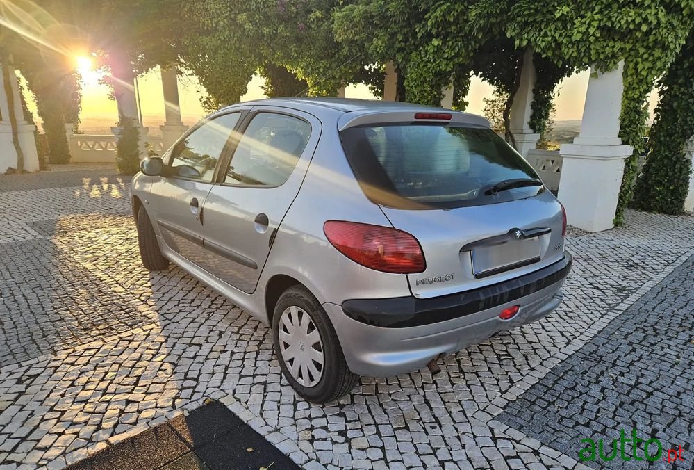 2001' Peugeot 206 photo #6