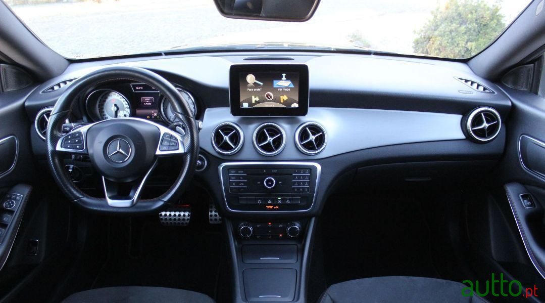 2016' Mercedes-Benz Cla-200 photo #5