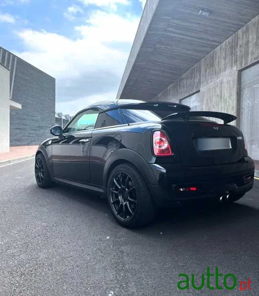 2012' MINI Cooper S photo #4