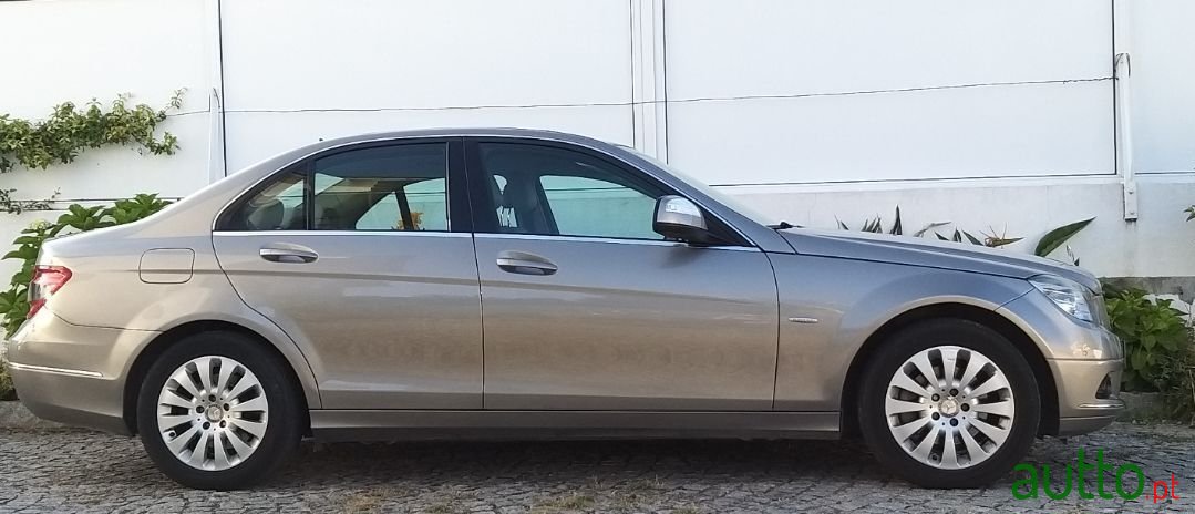 2008' Mercedes-Benz C-220 photo #1