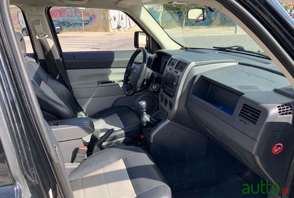 2007' Jeep Patriot Ver-2-0-Crd-Limited photo #2