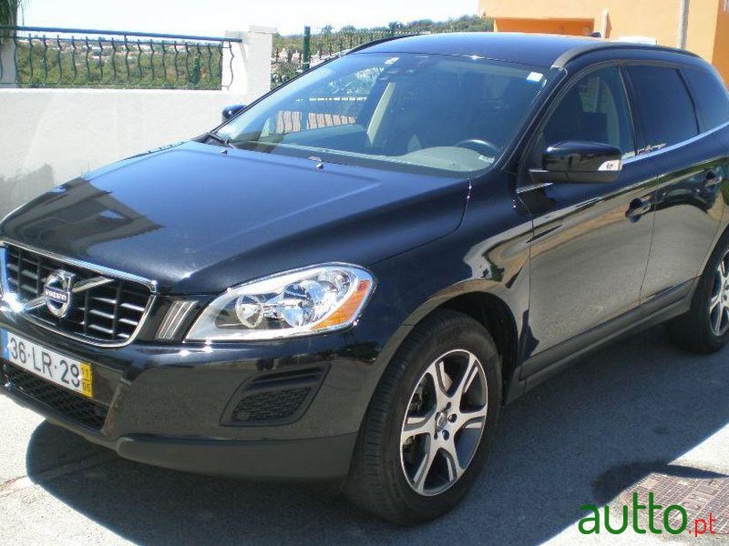 2011' Volvo Xc-60 photo #2