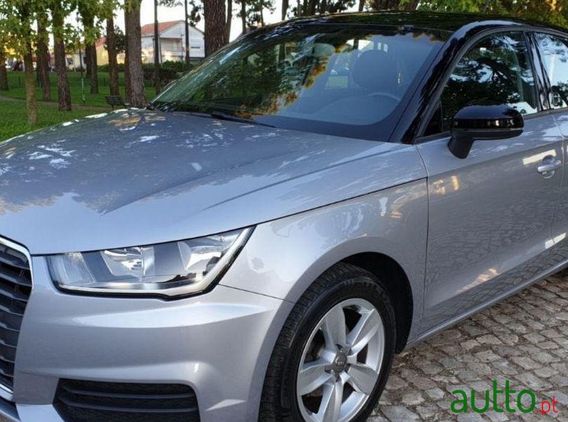 2015' Audi A1 photo #1