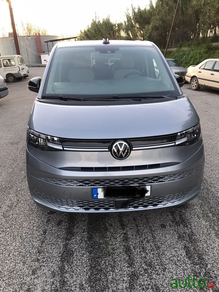 2022' Volkswagen Multivan photo #1