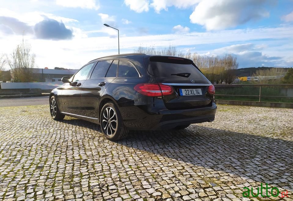 2017' Mercedes-Benz C-220 photo #5