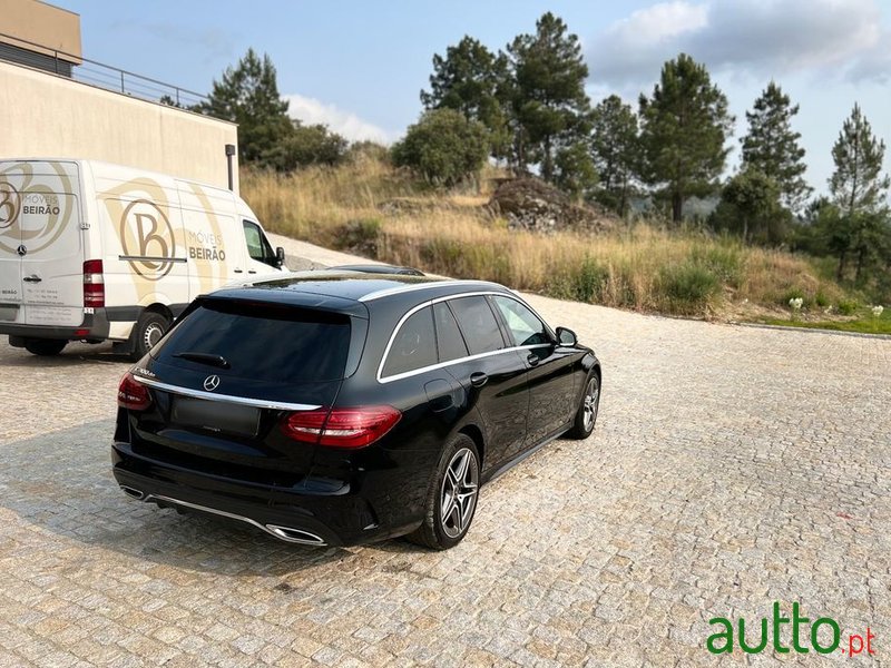 2020' Mercedes-Benz Classe C De Amg Line photo #2