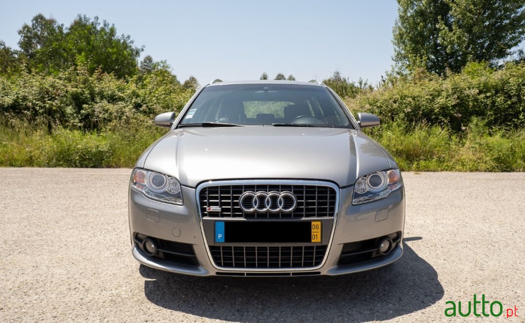 2006' Audi A4 Avant photo #1