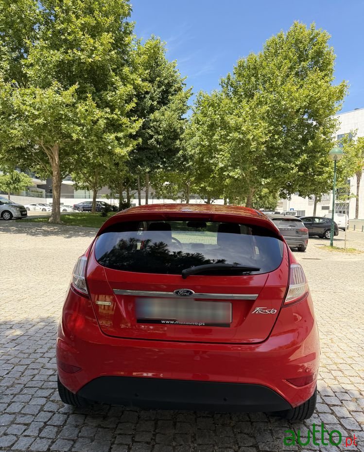 2016' Ford Fiesta photo #5